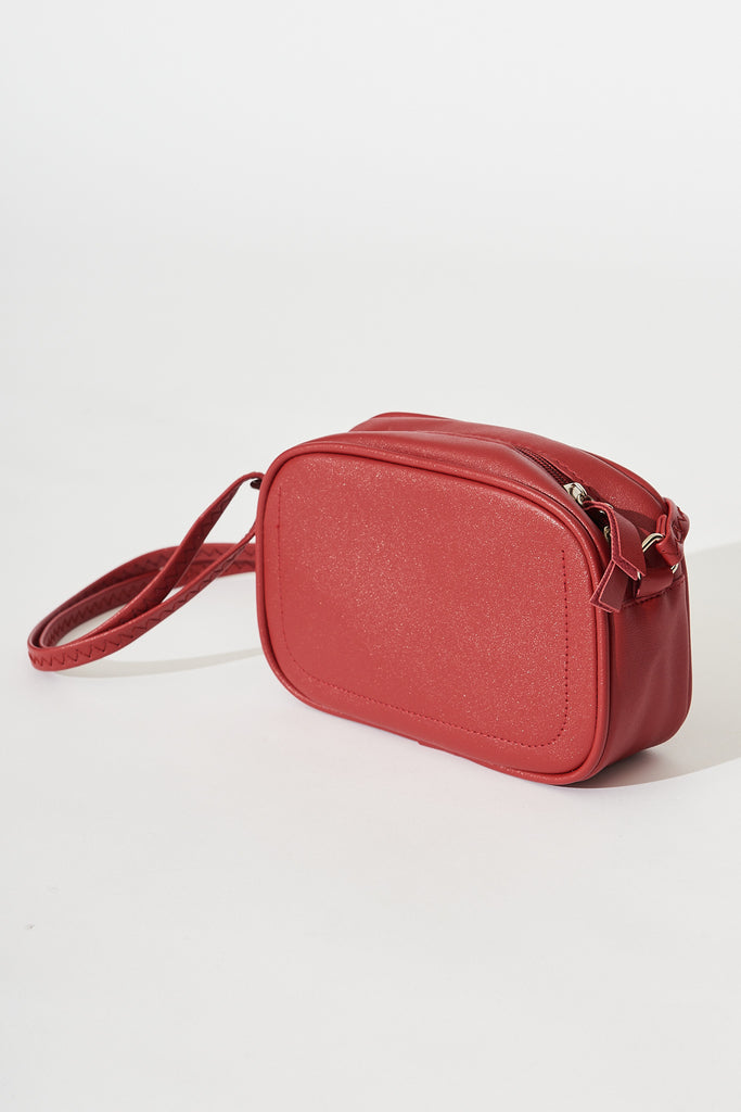 August + Delilah Filly Crossbody Bag In Red - side