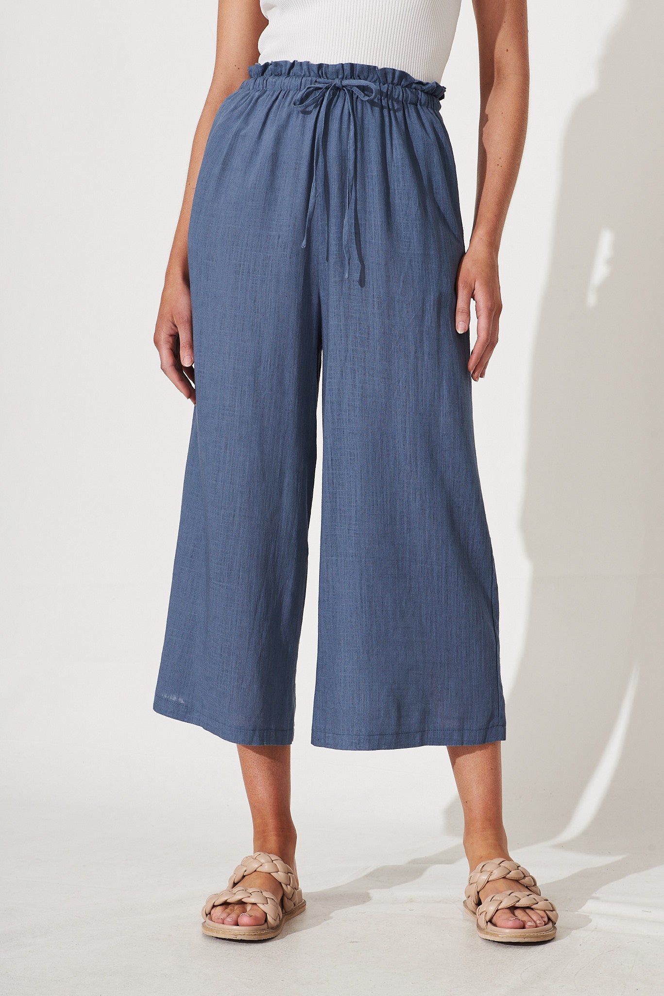 Waratah Pant In Blue Linen Blend - front