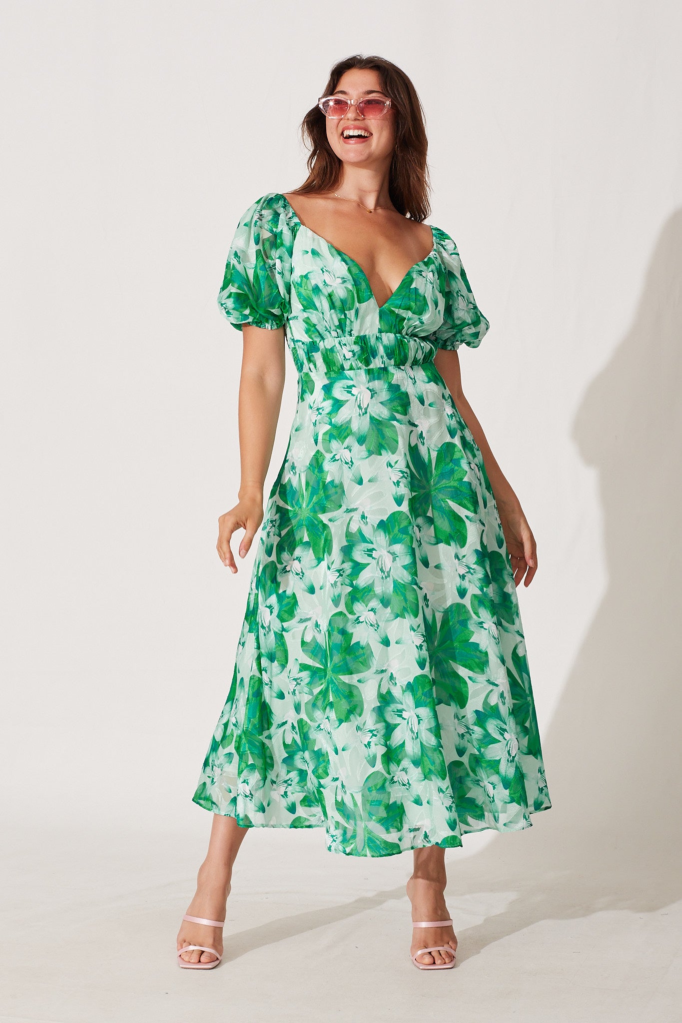 Green floral midi dress with outlet sleeves