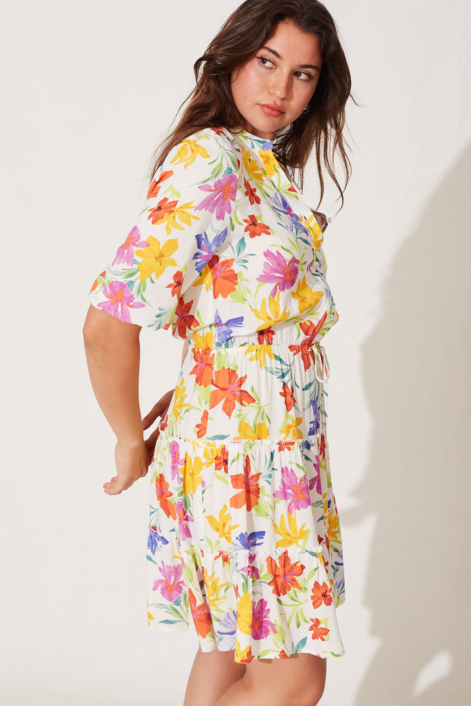 Catch Feeling Dress In White With Bright Floral Print - side