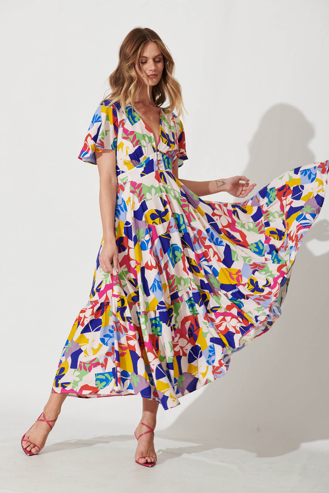 Maxi dress leaf on sale print