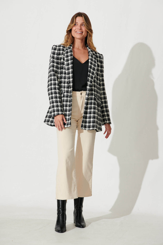 Malta Blazer In Black With White Houndstooth Jacquard - full length