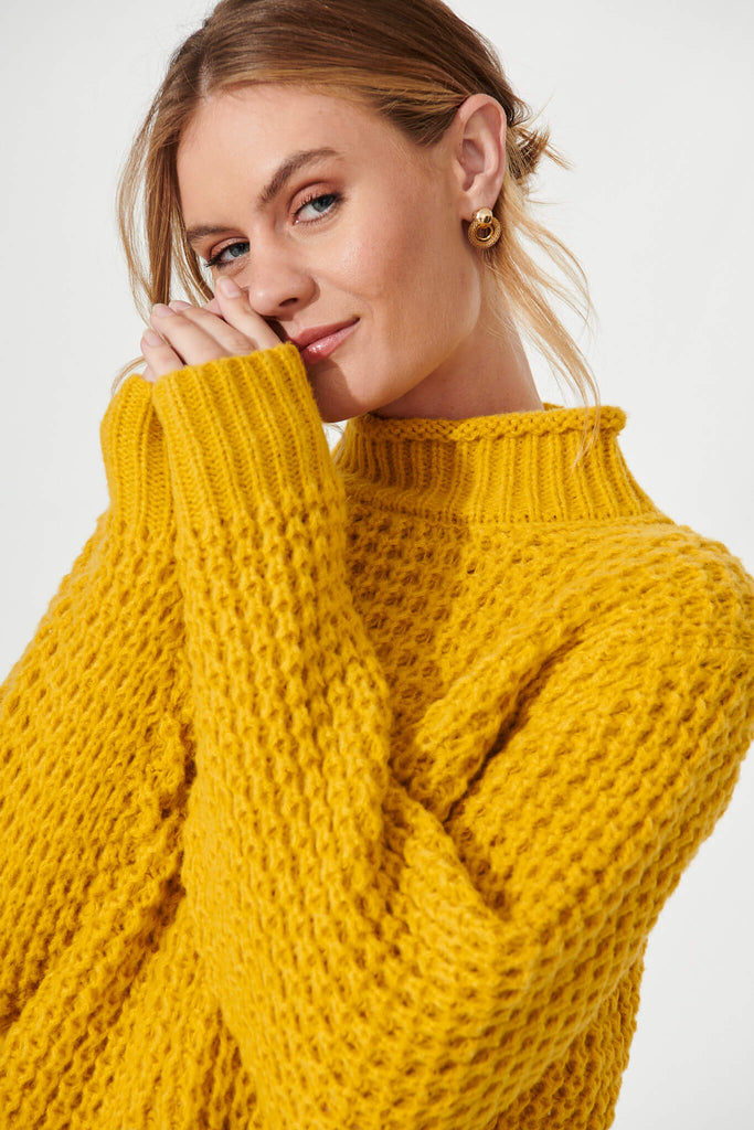 Madeleine Knit In Yellow Wool Blend - detail