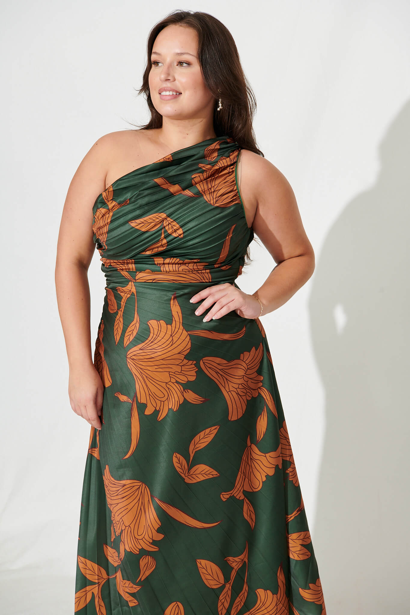 Toulon One Shoulder Maxi Dress In Khaki With Rust Leaf Print Pleated S St Frock