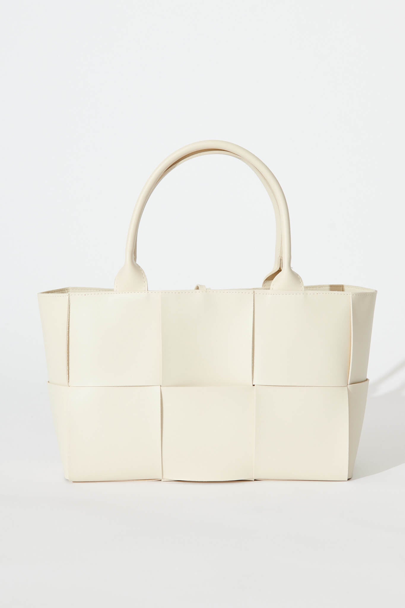 Thea Bag In Cream - front