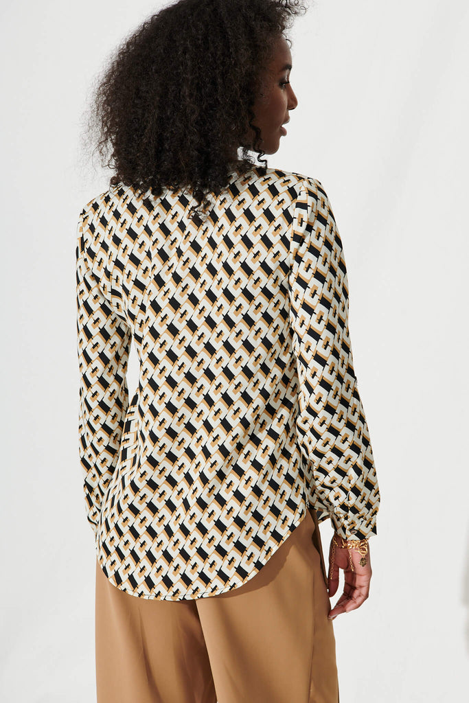 Emerson Zip Top In Black And Cream Geometric - back