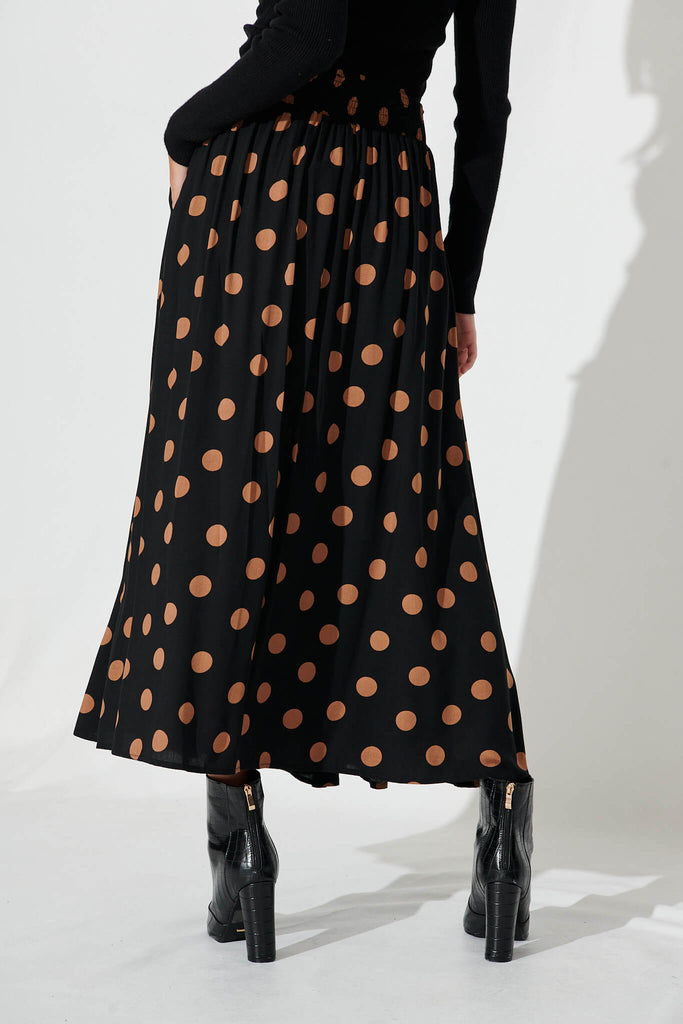 Brandsy Maxi Skirt In Black With Brown Spot - back