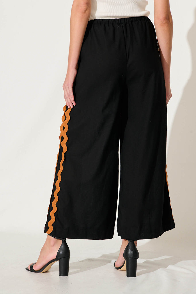 Romeo Pant In Black Ric Rac Cotton Linen - back