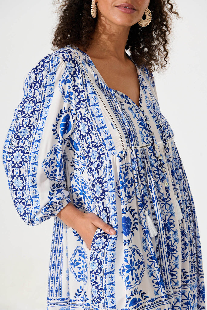 Knightley Smock Dress In White With Blue Tile Border Print - detail