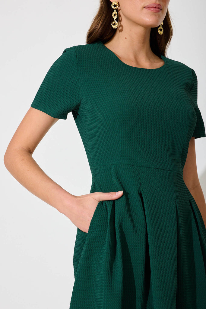 Elizabeth Dress In Textured Emerald - detail