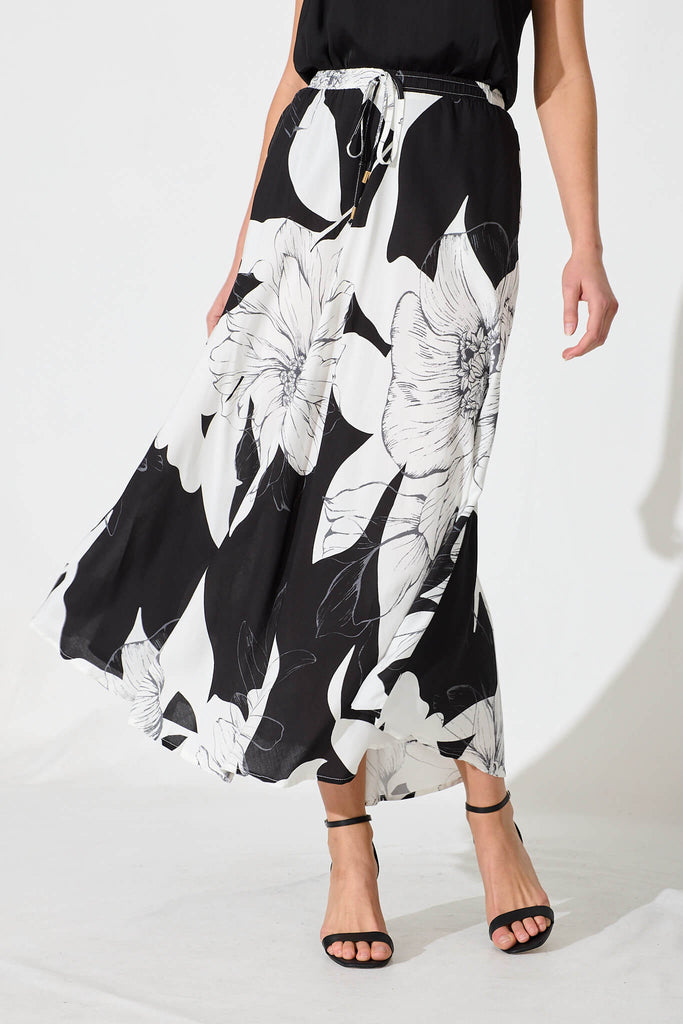 Farrell Maxi Skirt In Black With White Floral - front