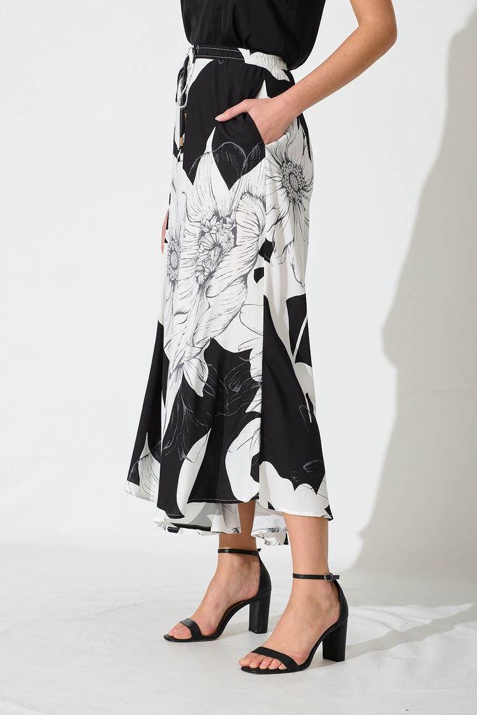 Farrell Maxi Skirt In Black With White Floral - side