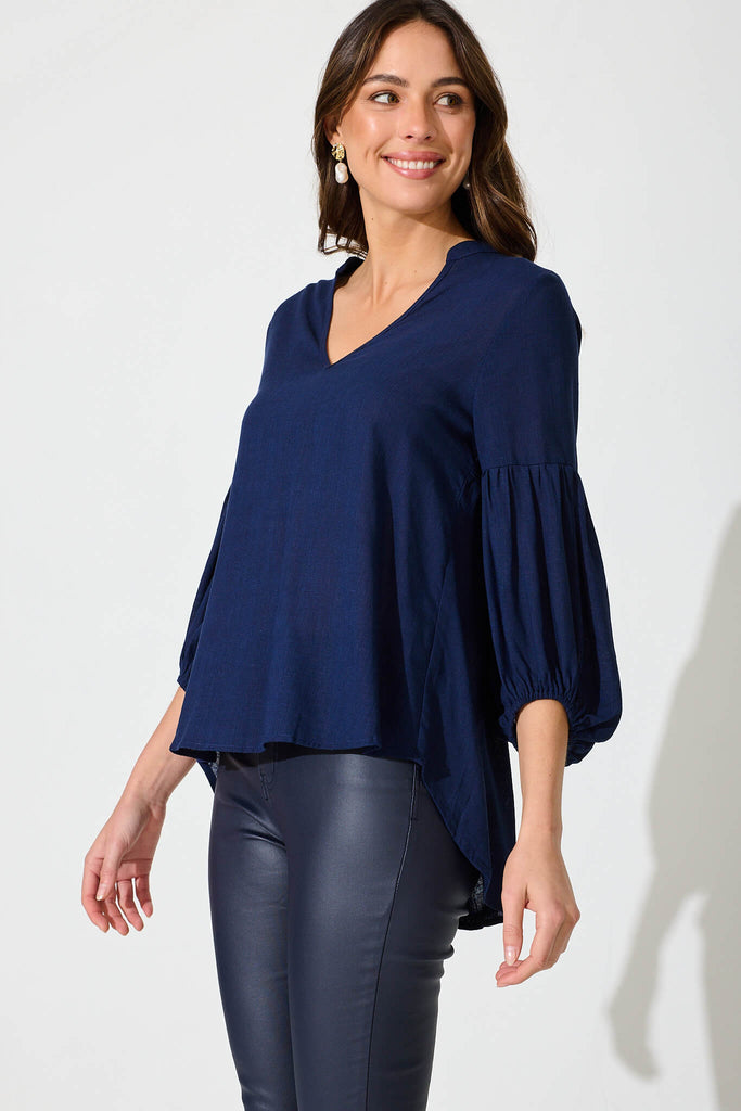 Jasper Top In Navy Linen Blend - side