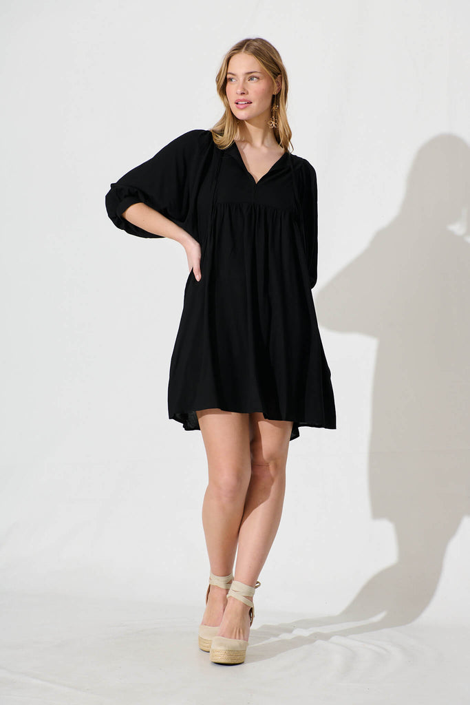 Spring Morning Smock Dress In Black