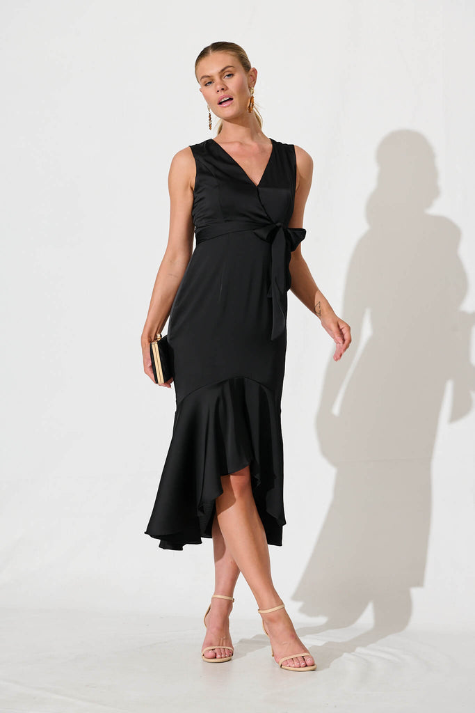 In The Air Midi Dress In Black