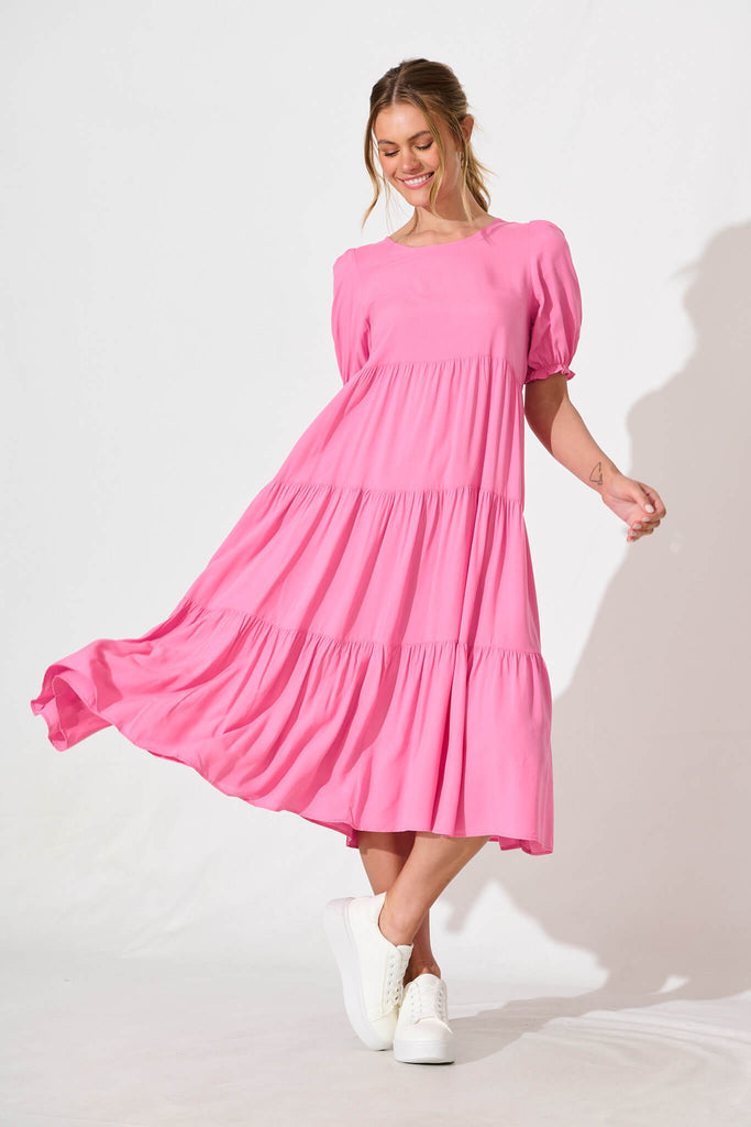 Nevi Tiered Midi Dress In Pink