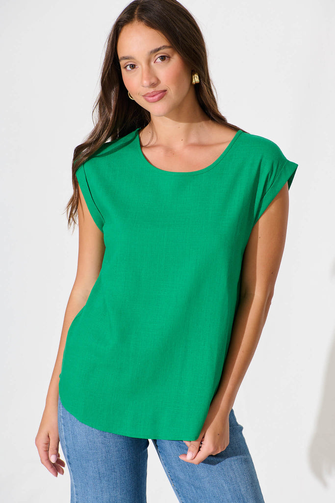 Rejina Top In Bright Green Linen Blend