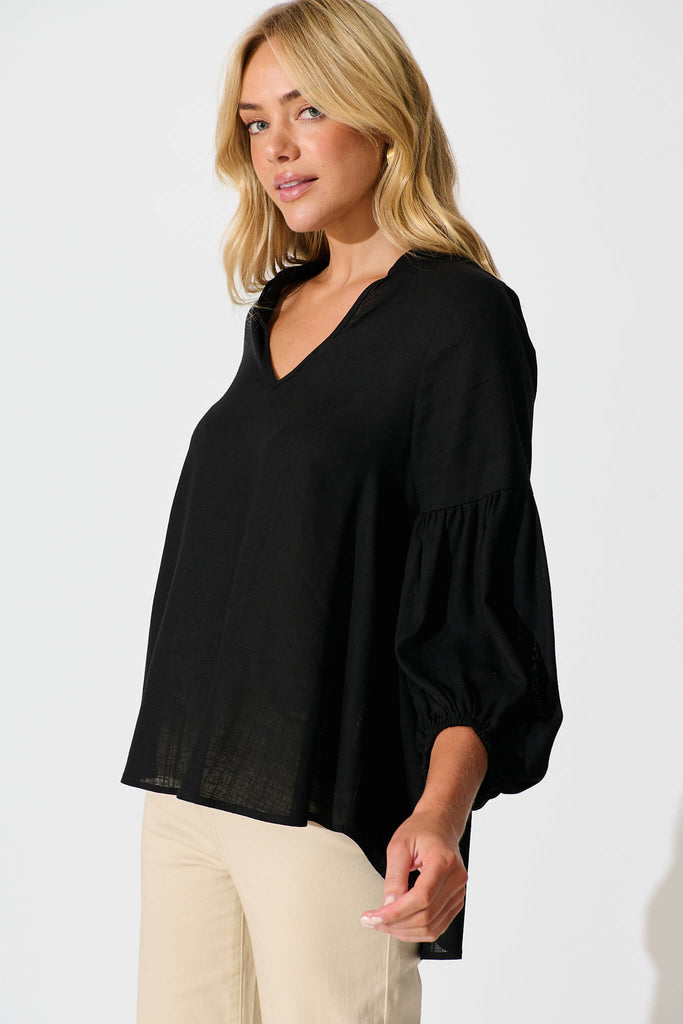 Jasper Top In Black Linen Blend - side