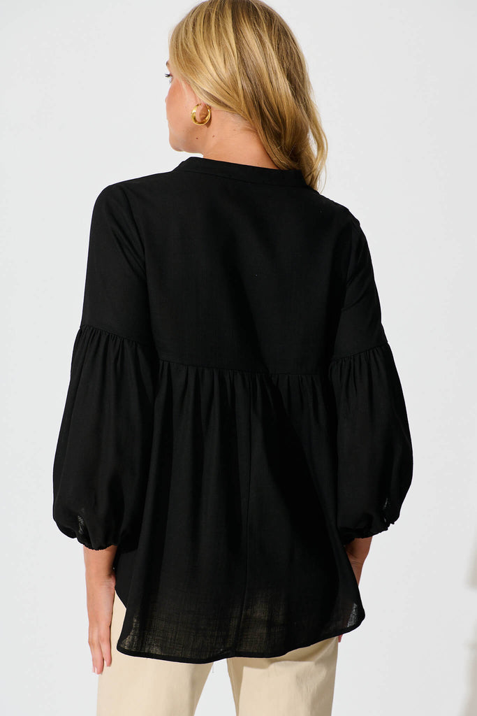 Jasper Top In Black Linen Blend - back