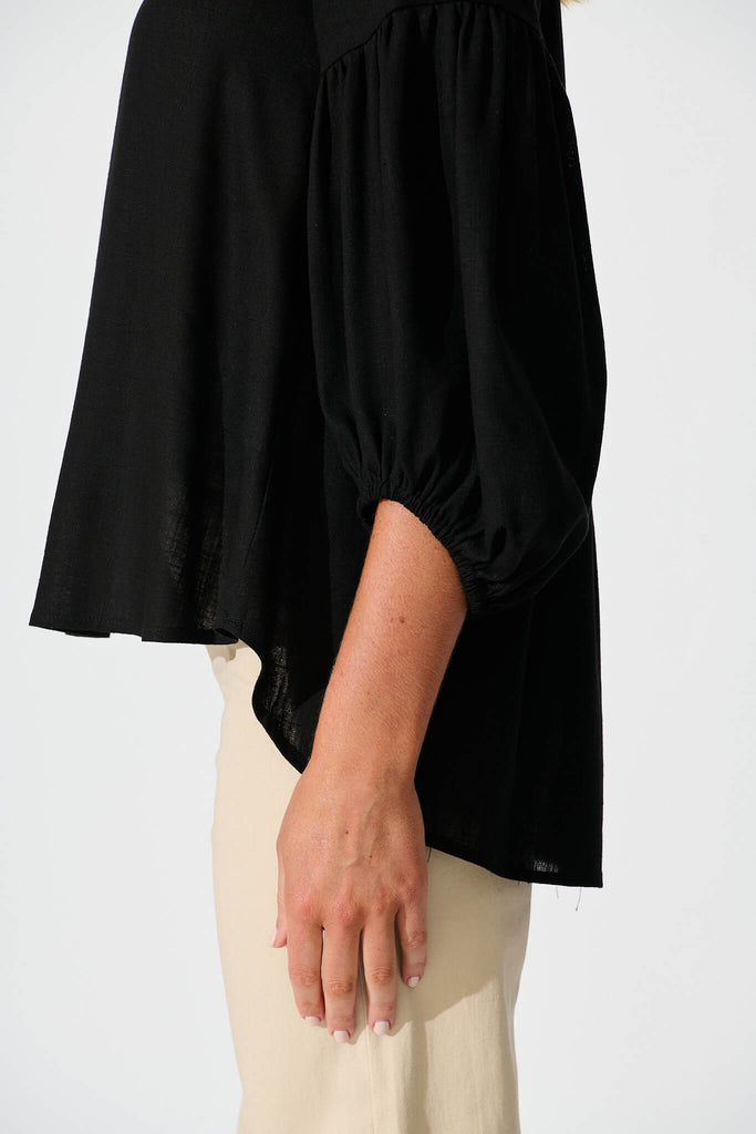 Jasper Top In Black Linen Blend - detail