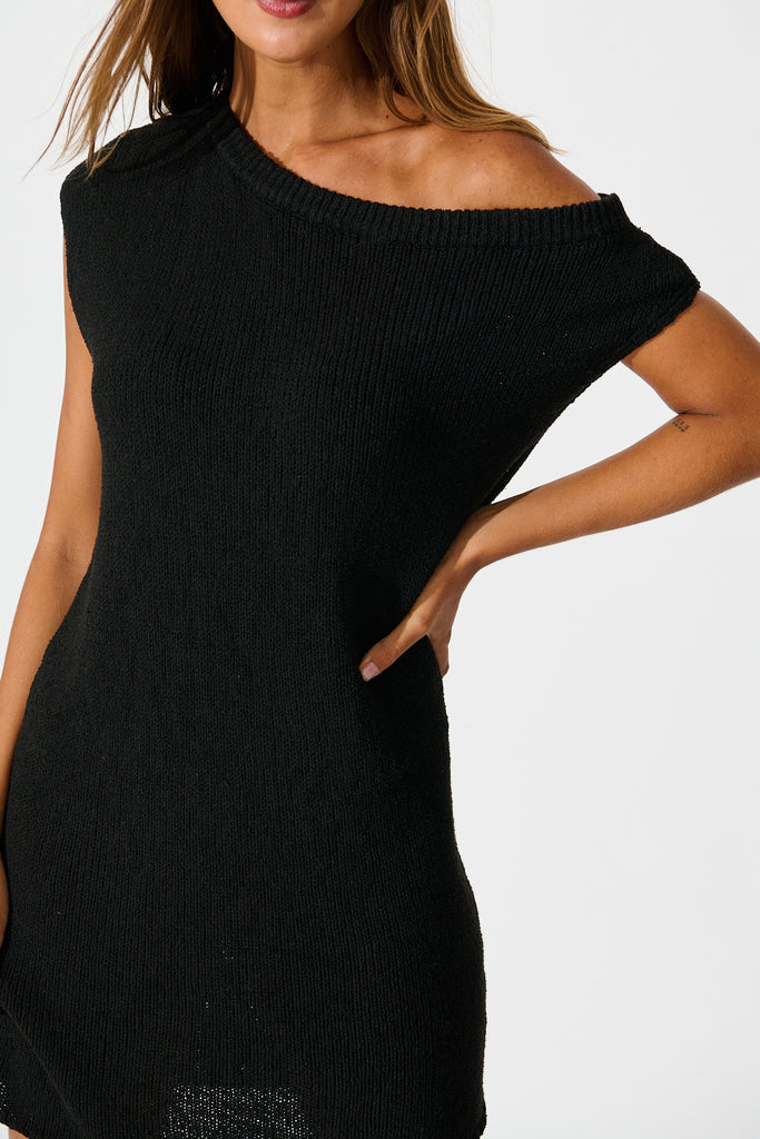 Angelica Knit Dress in Black fabric